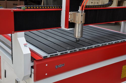 Yinghe High Quality 1325 CNC Engraving Machine - Image 4