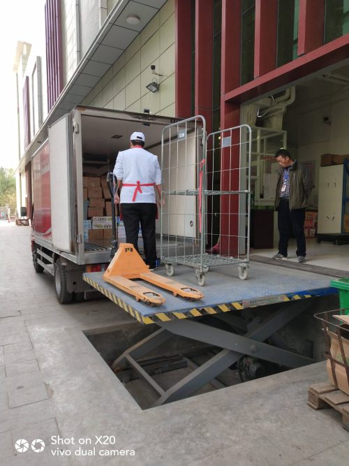 Cargo Lift Mobile Electric Lift Working Platform Tail Lift Platform - Image 5