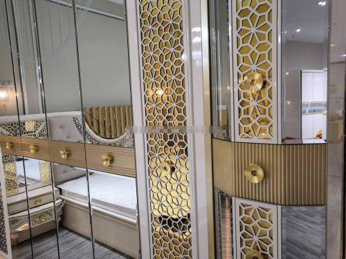 Super King Size 8 Doors Royal Luxury Bedroom Furniture Set High End Royal LED Lighted Mirrored Headboard - Image 6