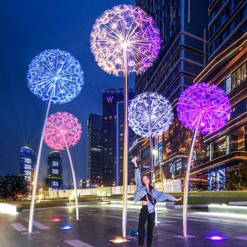 Custom Dandelion Lamp Festival Decoration Outdoor Waterproof Landscape Art Wedding Decoration Lighting (2 MOQ is required)