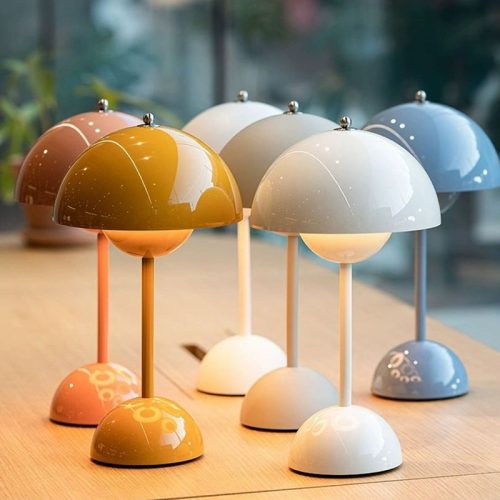 Modern Indoor LED Decorative Table Lamp Metal Mushroom Bedside Reading Bud Rechargeable Table Lamp