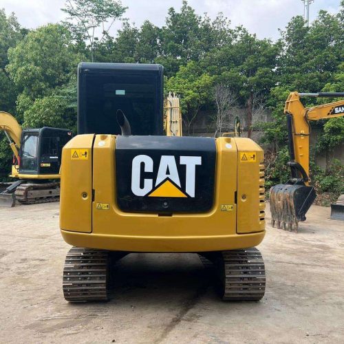 Used CAT 320 CL Excavator (2021 Model, 92KW, 4m³ Bucket Capacity) - Image 3