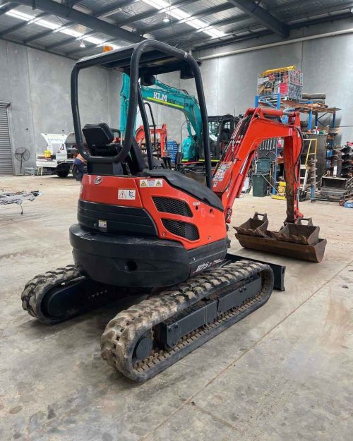 15 Ton Used/New Kubota Tractors B3350 and M704K (2018 Models) - Image 4